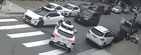 Waymo deadlock at intersection